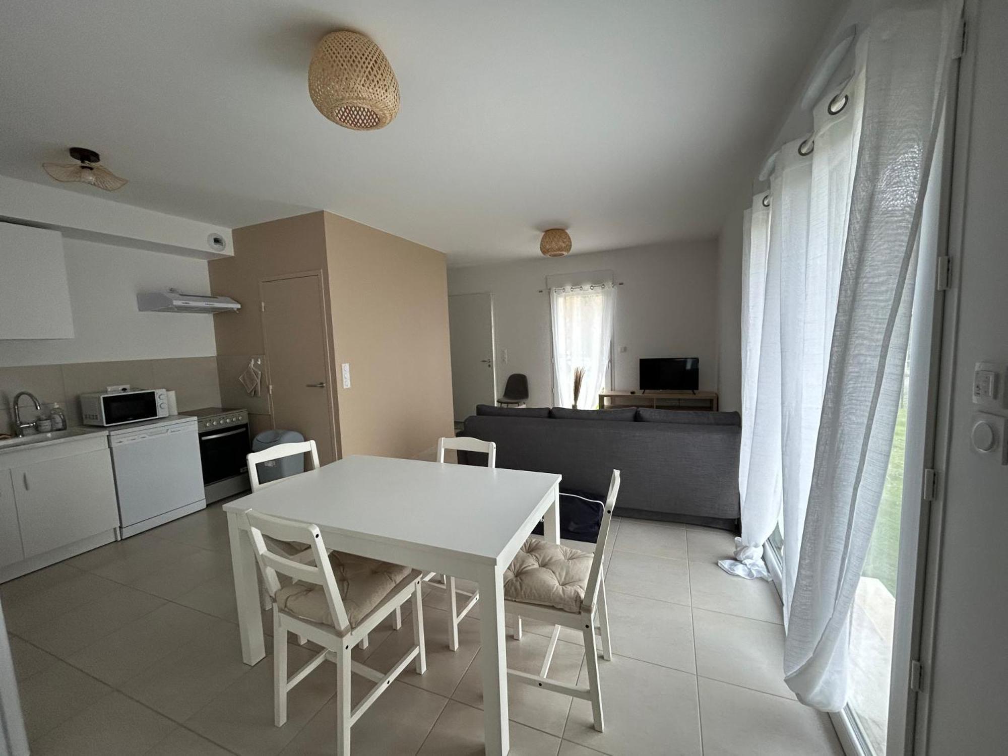Appartement Avec Jardin Chateauneuf-de-Galaure Kültér fotó